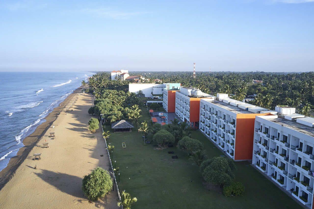 Hotel Citrus Waskaduwa Bentota Esterno foto