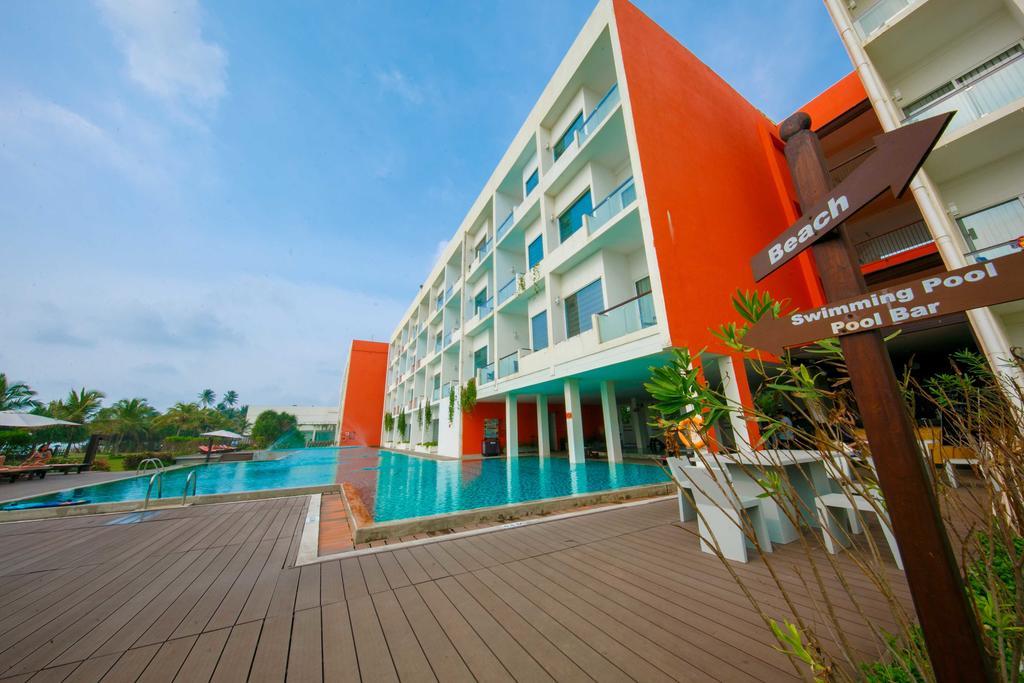 Hotel Citrus Waskaduwa Bentota Esterno foto