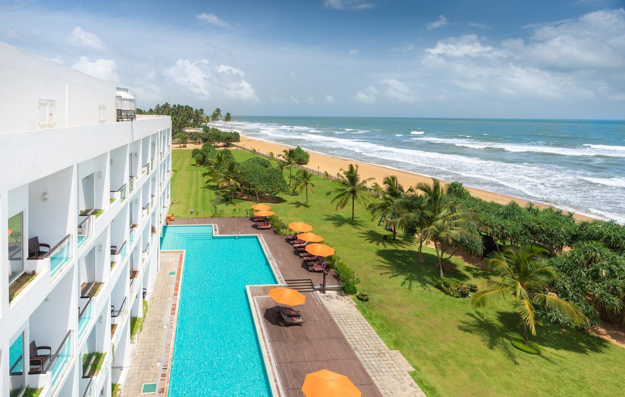 Hotel Citrus Waskaduwa Bentota Esterno foto