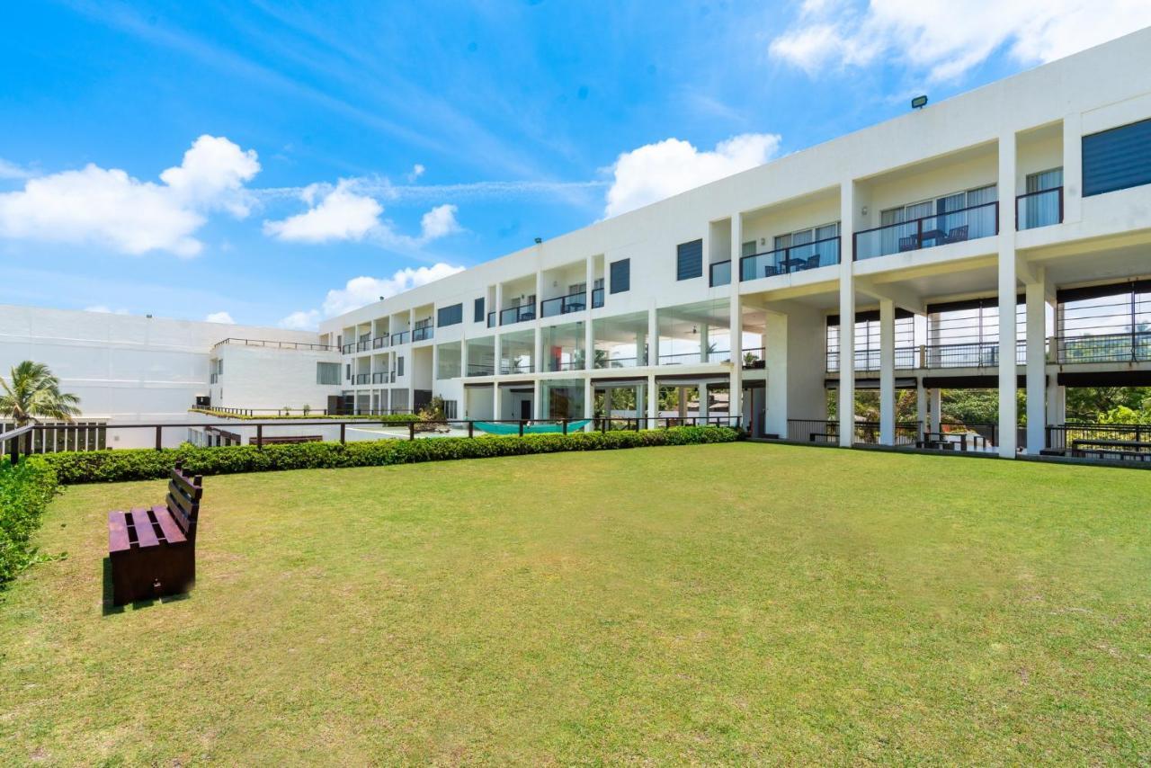 Hotel Citrus Waskaduwa Bentota Esterno foto